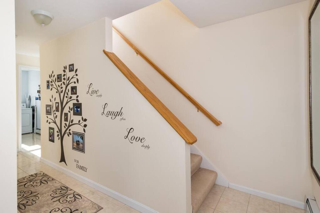 Fun & Fabulous Getaway Villa Gilford Bagian luar foto
